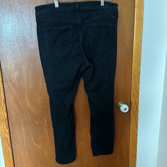 Old Navy Black 16 Petit Pop Icon Skinny Jeans - Picture 2 of 4